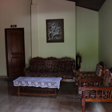 Sanasuma Rest Hotell Anuradhapura Exteriör bild