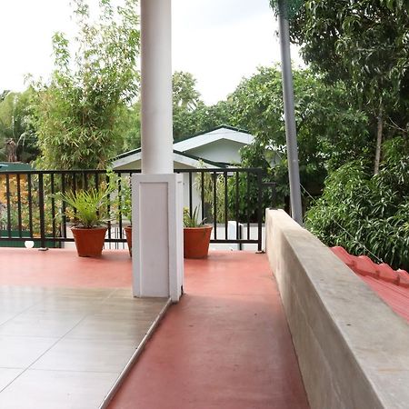 Sanasuma Rest Hotell Anuradhapura Exteriör bild