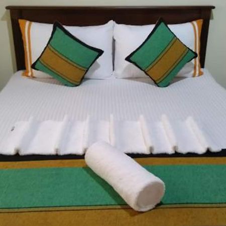 Sanasuma Rest Hotell Anuradhapura Exteriör bild