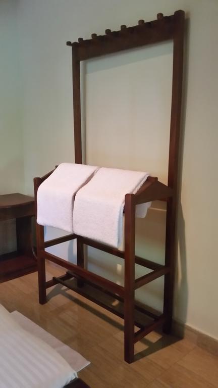 Sanasuma Rest Hotell Anuradhapura Exteriör bild