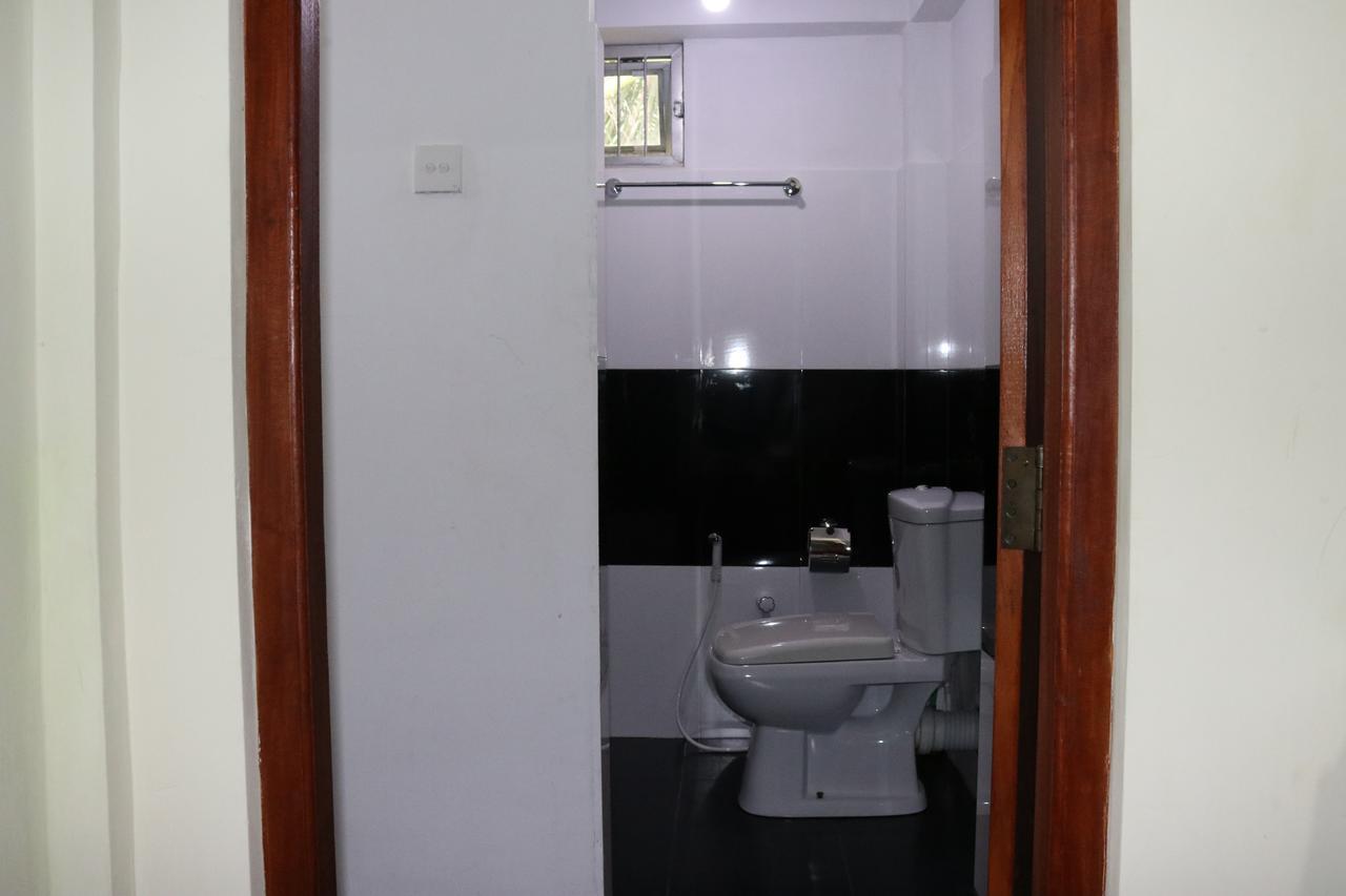 Sanasuma Rest Hotell Anuradhapura Exteriör bild