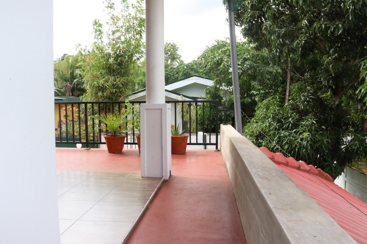Sanasuma Rest Hotell Anuradhapura Exteriör bild
